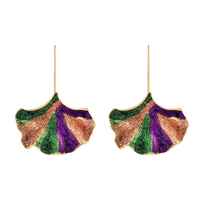 Leaf temperament, design sense, trendy and versatile earring accessories for women